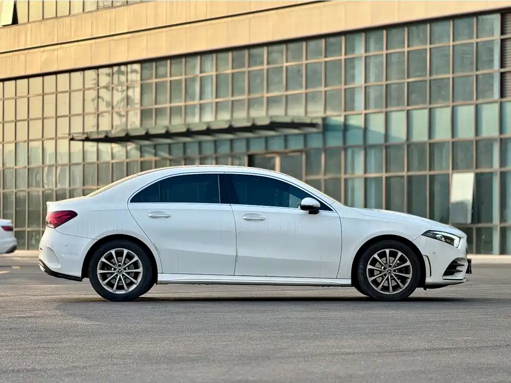 MERCEDES-BENZ A CLASS