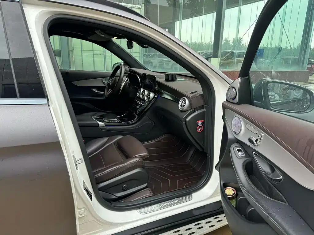 Mercedes-Benz GLC 2021 GLC 260 L 4MATIC