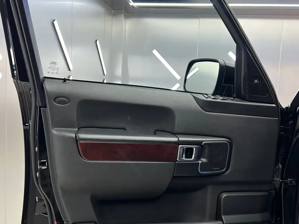 Land Rover Range Rover 2011 5.0 SC V8