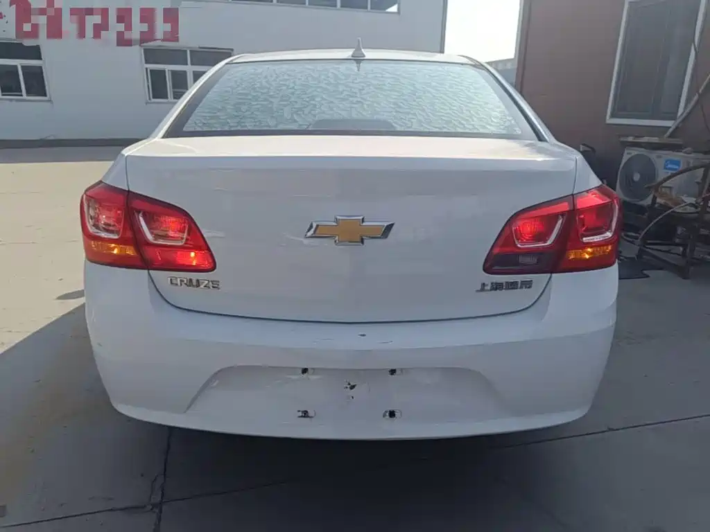Chevrolet Cruze — миниатюра 6