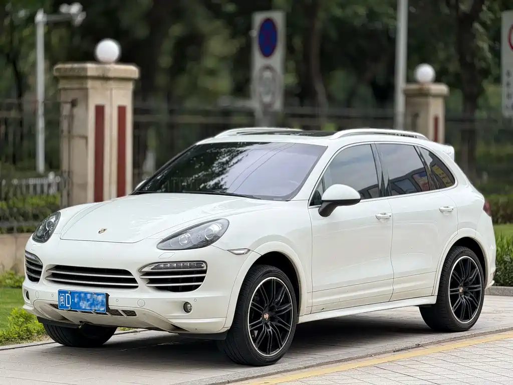 Porsche Cayenne 2014