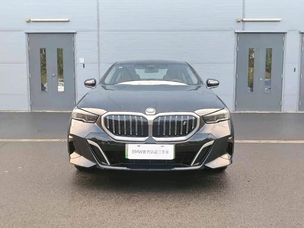 BMW i5 — миниатюра 2