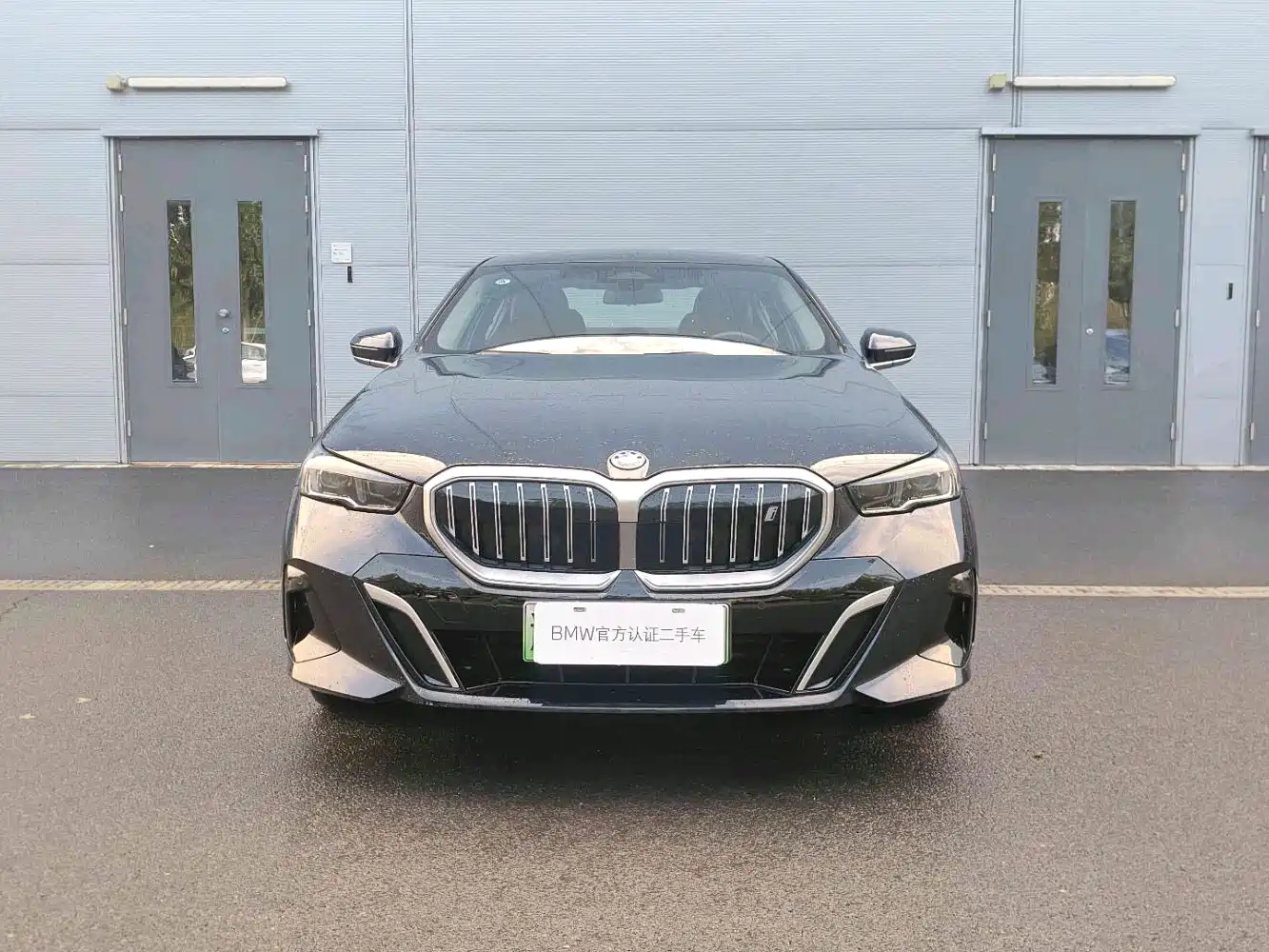 BMW i5