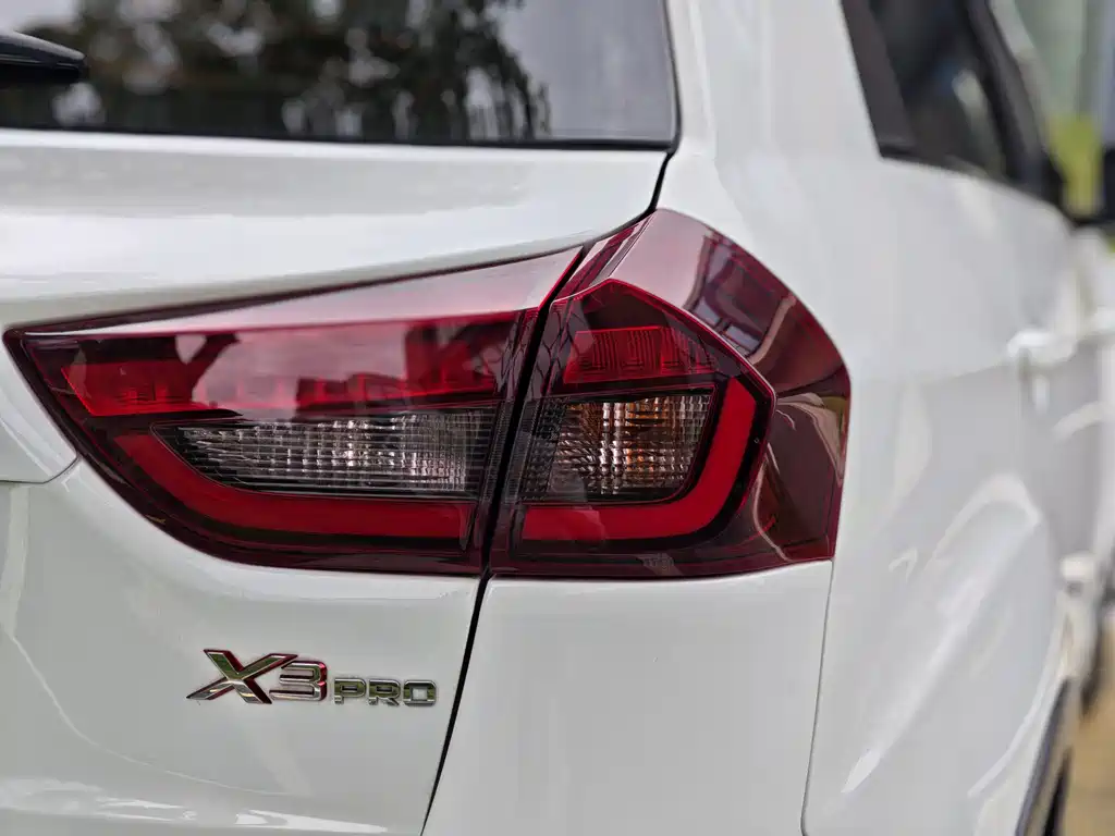 GEELY AUTOMOBILE VISION X3