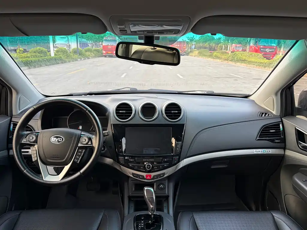 BYD S7 — миниатюра 8