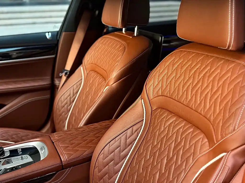 BMW 7 Series — миниатюра 15