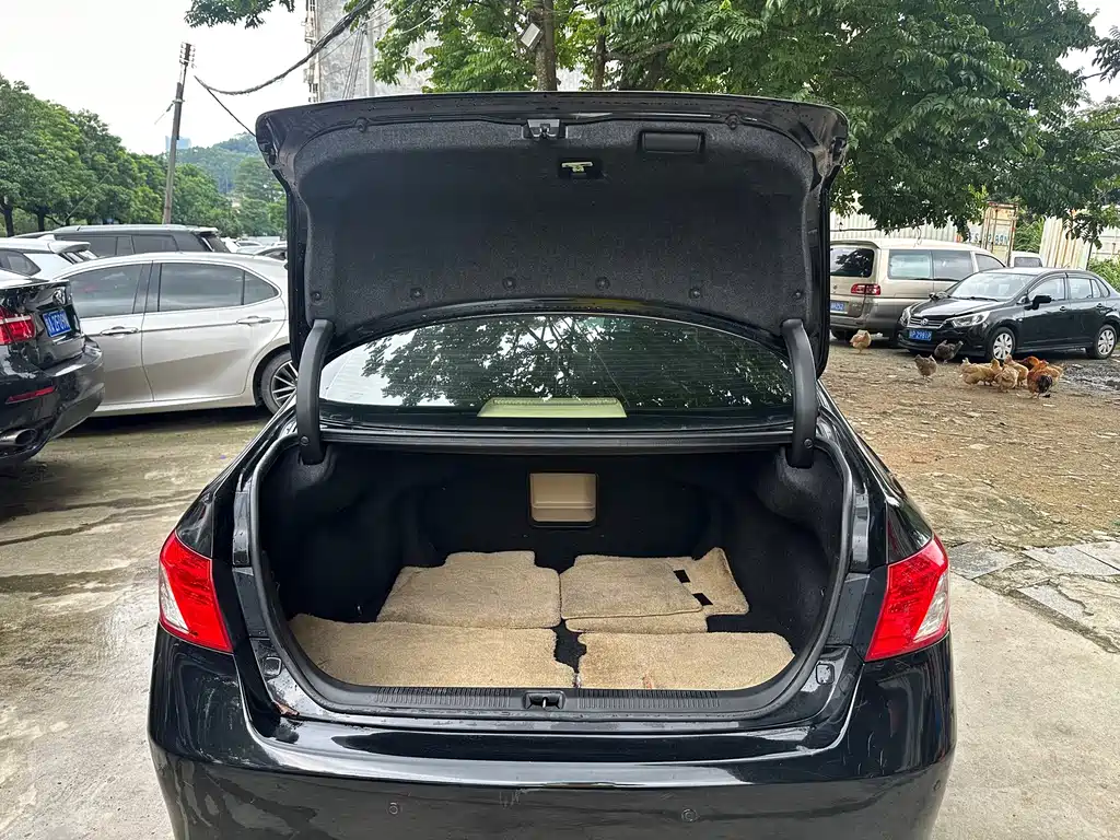 Lexus ES — миниатюра 12