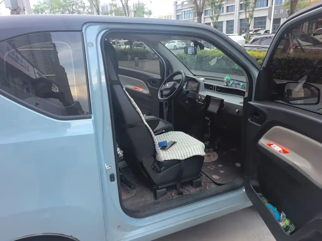 Wuling MINIEV — миниатюра 22