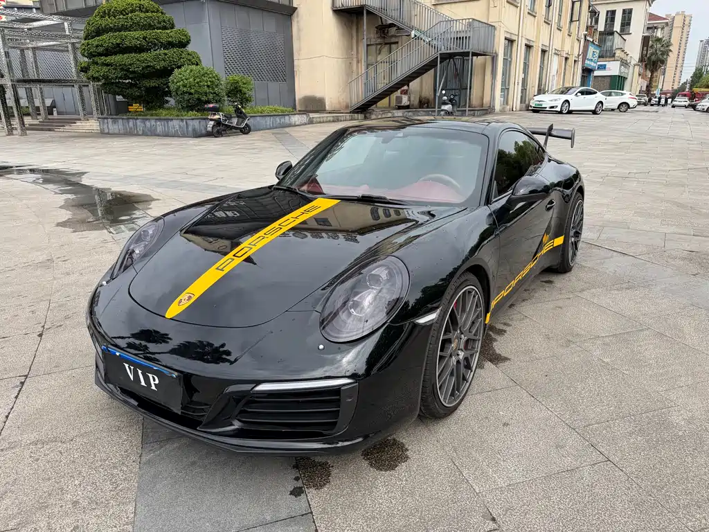 Porsche 911 2016
