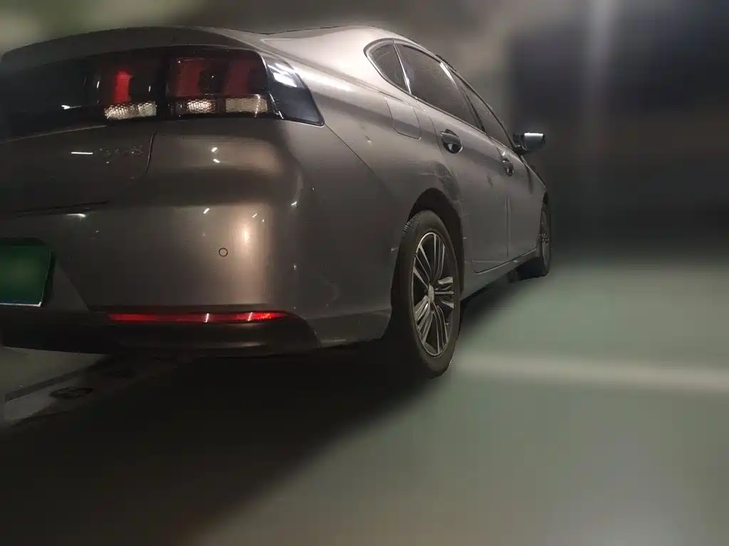 Peugeot 308 — миниатюра 5