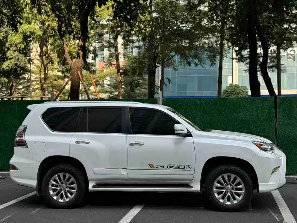 Lexus GX — миниатюра 4