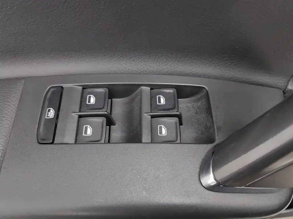 Volkswagen Lavida — миниатюра 9