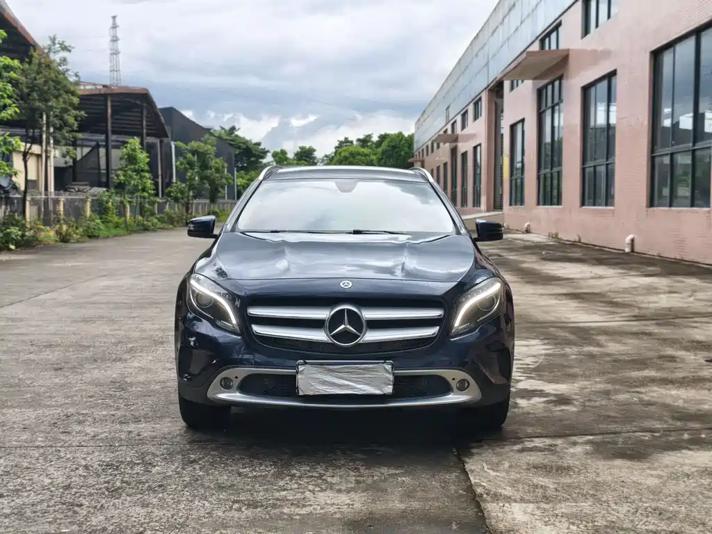 Mercedes-Benz GLA 2016 GLA 200 Fashion