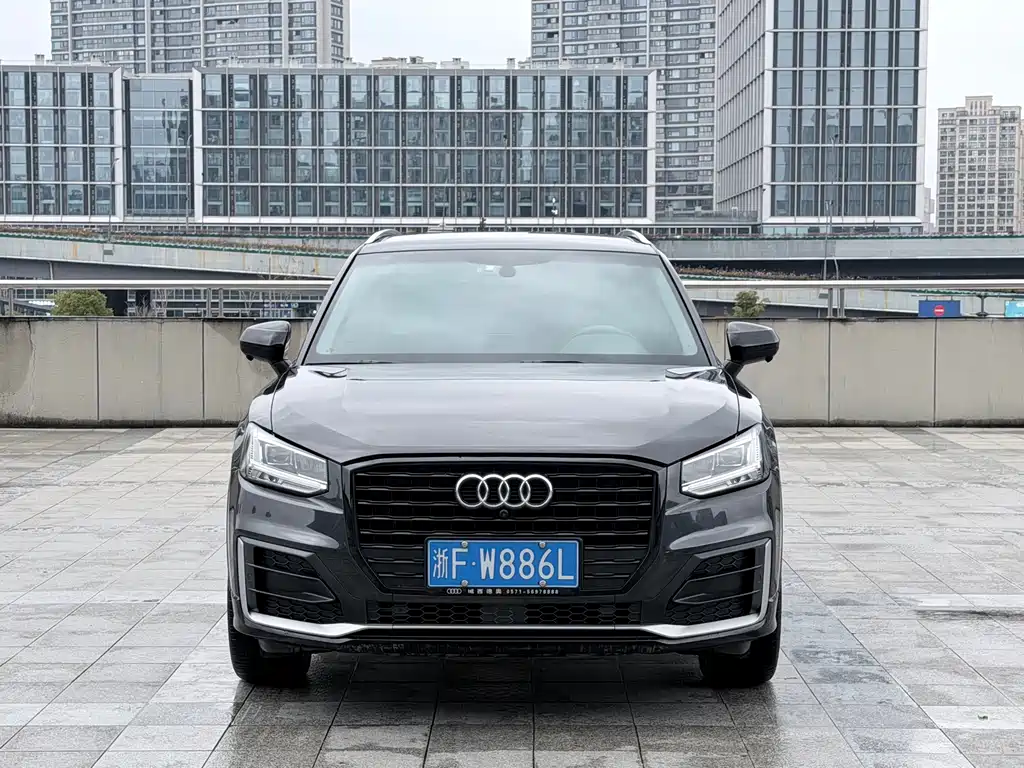 Audi Q2L 2021