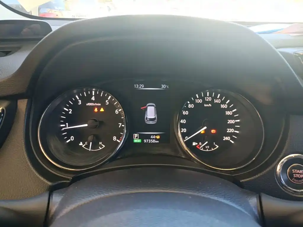Nissan X-Trail — миниатюра 12