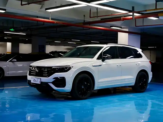 VOLKSWAGEN TOUAREG 2021