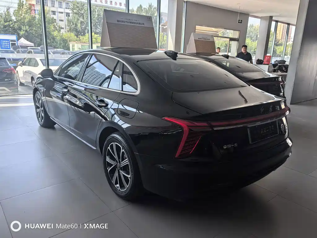 Hongqi Hongqi H5 PHEV — миниатюра 6