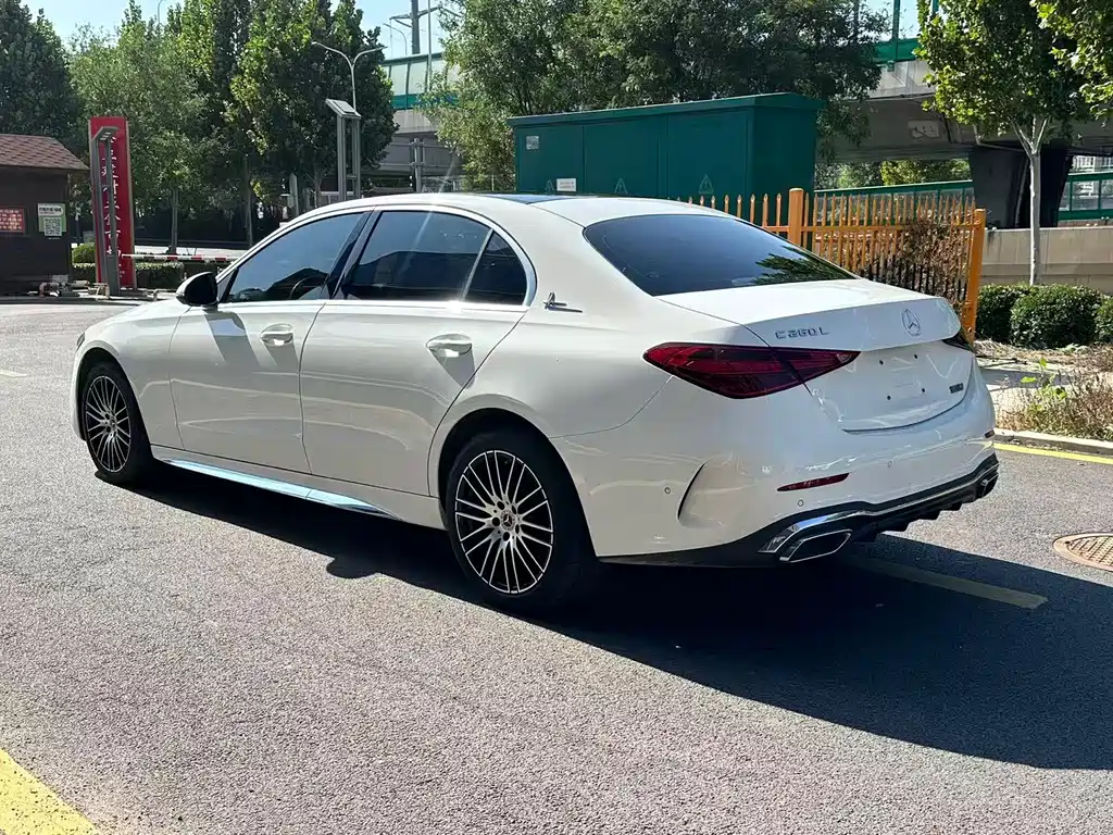 Mercedes-Benz C-Class — миниатюра 4