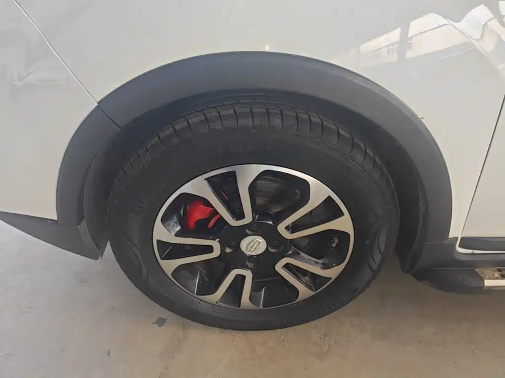 Geely Vision X3 — миниатюра 23