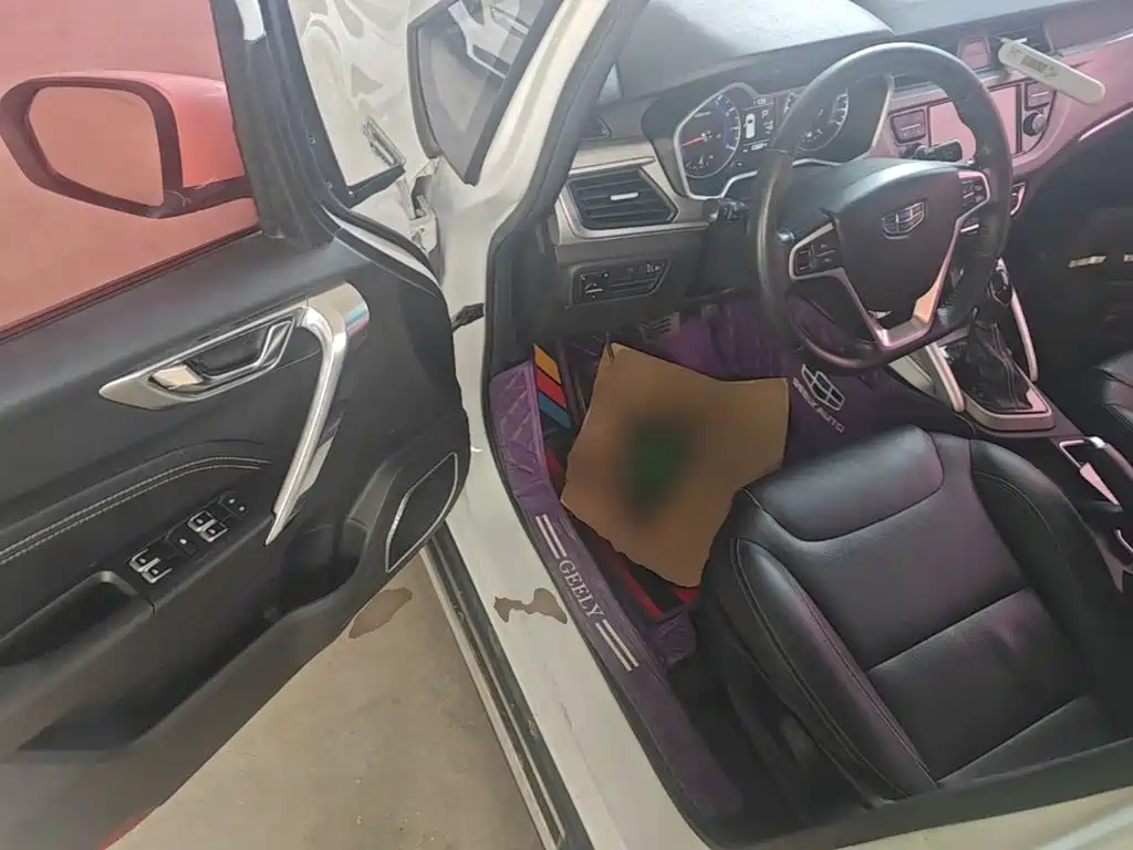 Geely Vision X3 — миниатюра 16