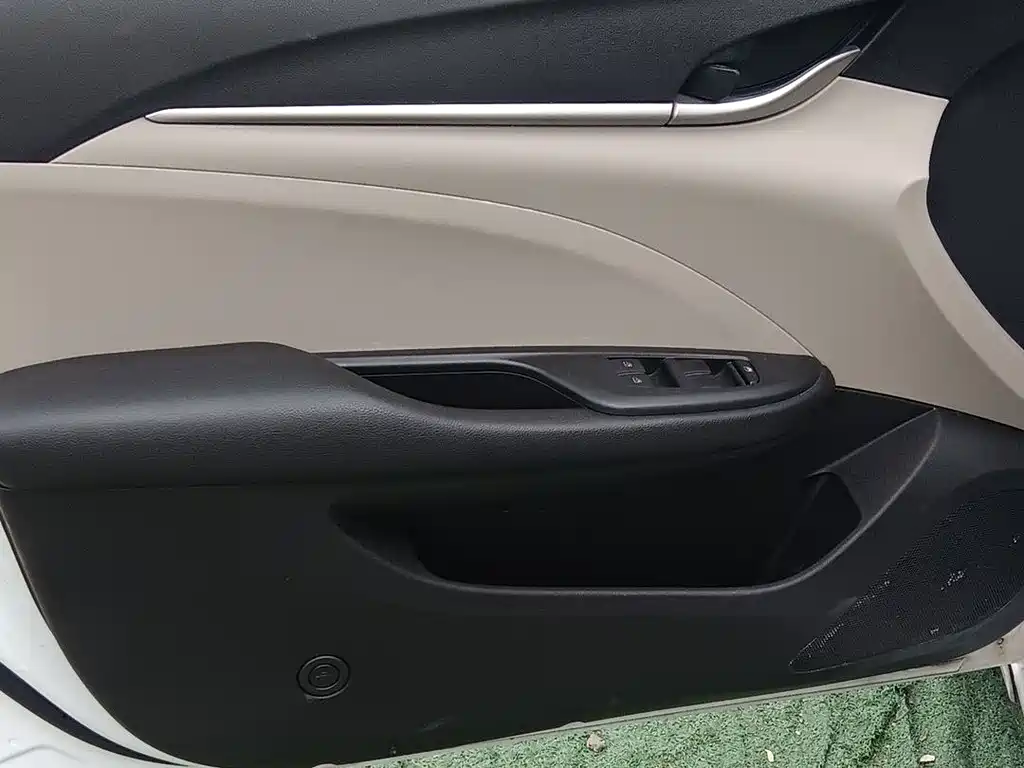 Buick Excelle — миниатюра 8