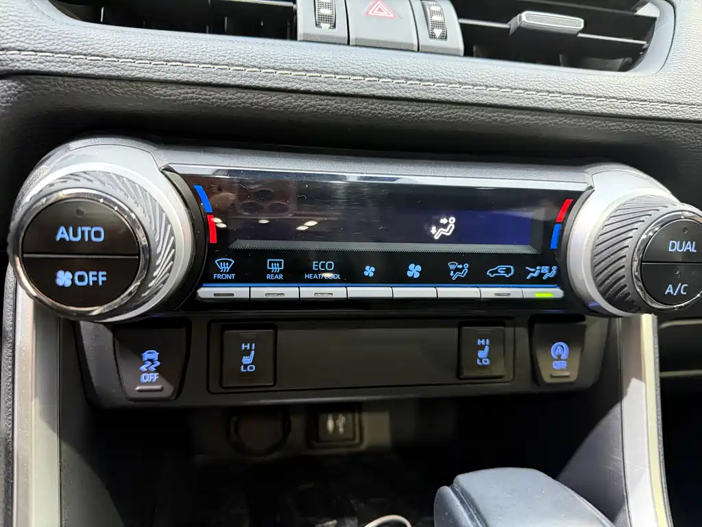 TOYOTA RAV4 RONGFANG