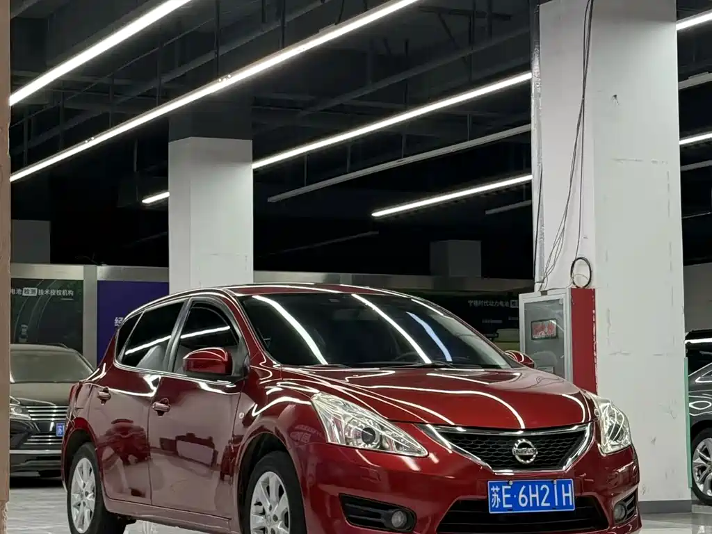 Nissan Tiida — миниатюра 3