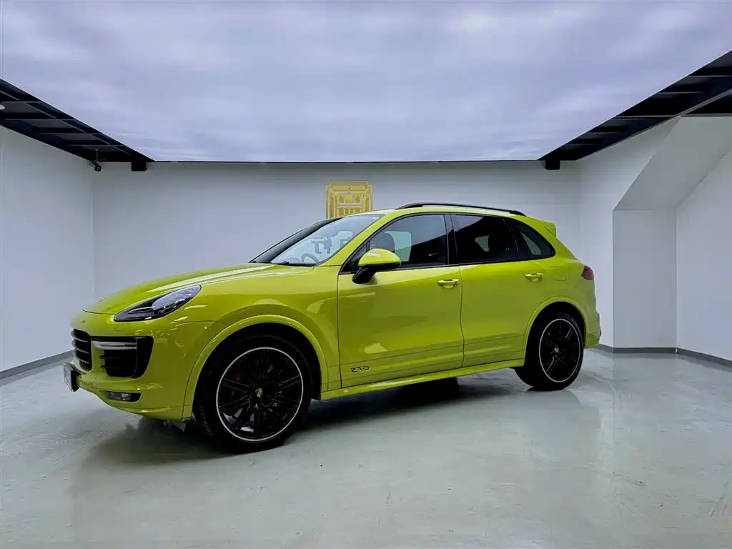 PORSCHE CAYENNE