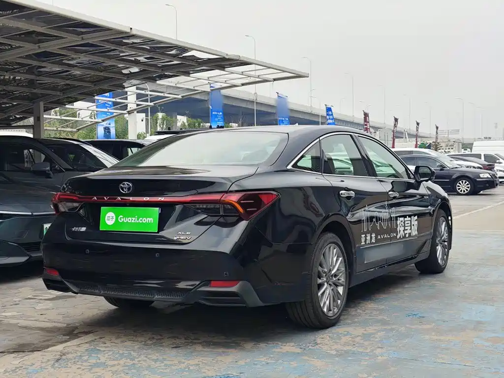 Toyota Avalon — миниатюра 7