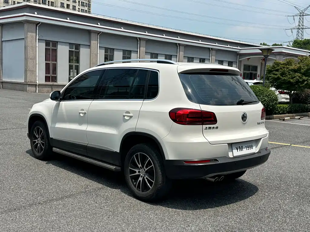 Volkswagen Tiguan — миниатюра 8
