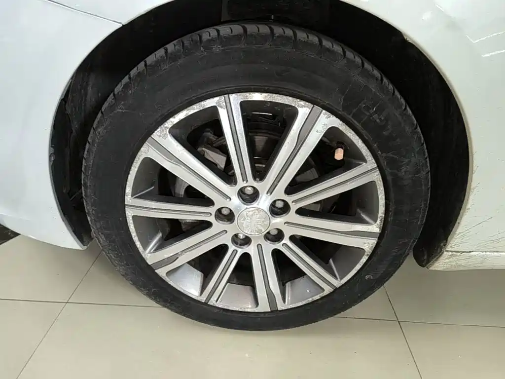 Peugeot 408 — миниатюра 23