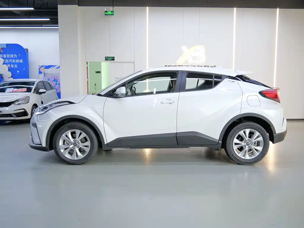 Toyota IZOA — миниатюра 5