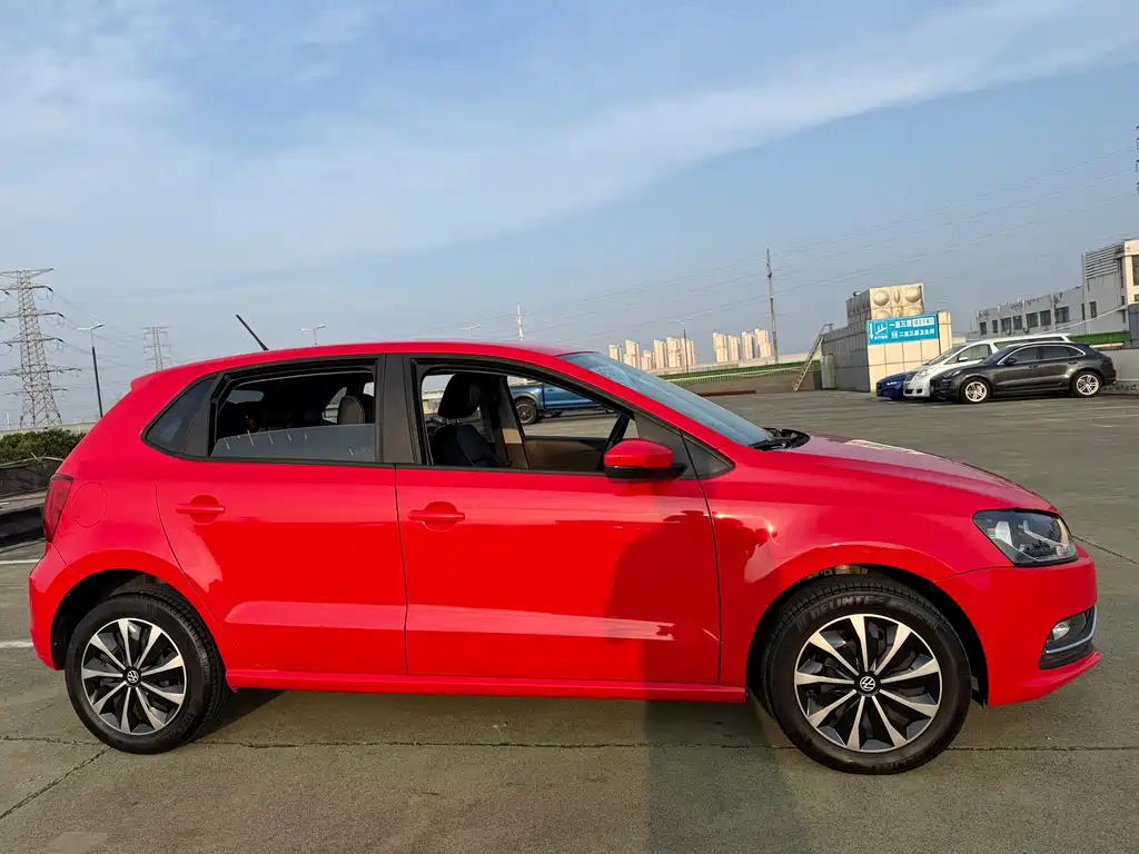 Volkswagen Polo — миниатюра 4