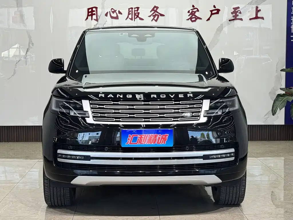 Land Rover Range Rover 2023 3.0 L6 400PS Long Wheelbase