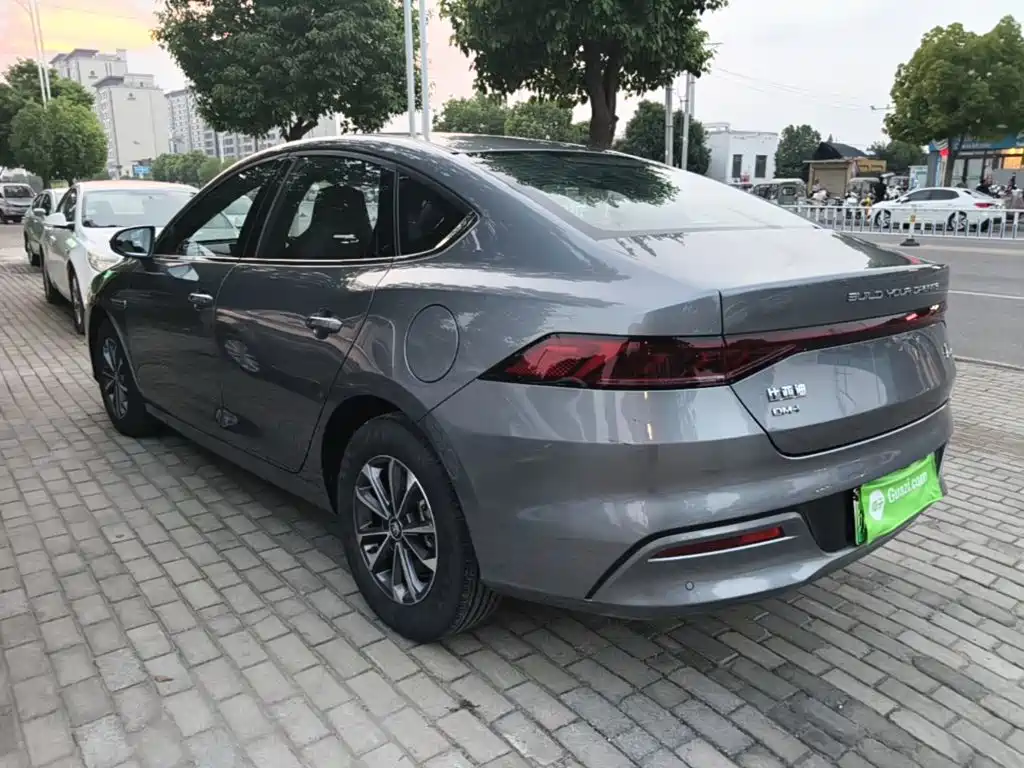 BYD Qin Plus PLUS 2023 Champion DM-i 55KM Lead