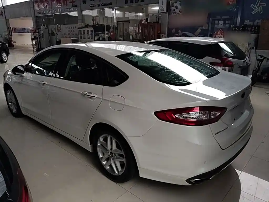 Ford Mondeo — миниатюра 5