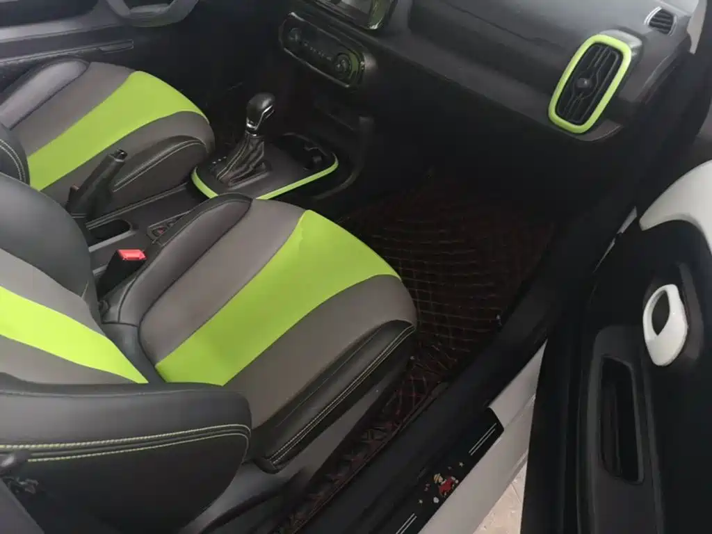 Roewe Clever — миниатюра 25