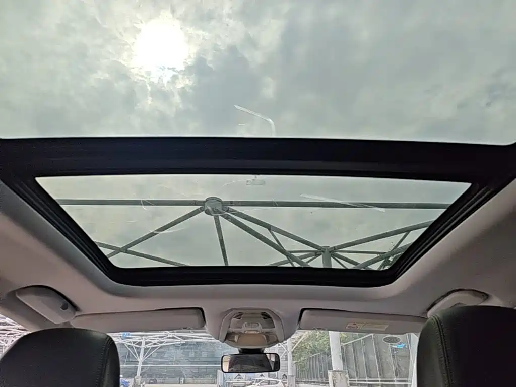 Peugeot 4008 — миниатюра 18