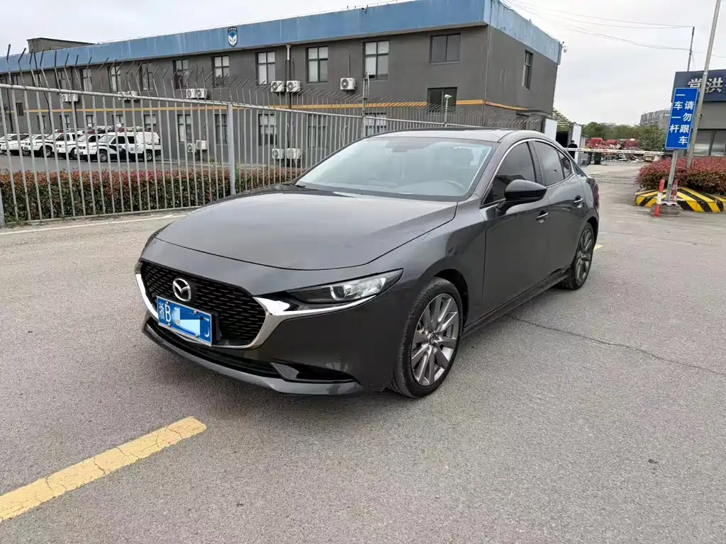 Mazda 3 Axela 2021
