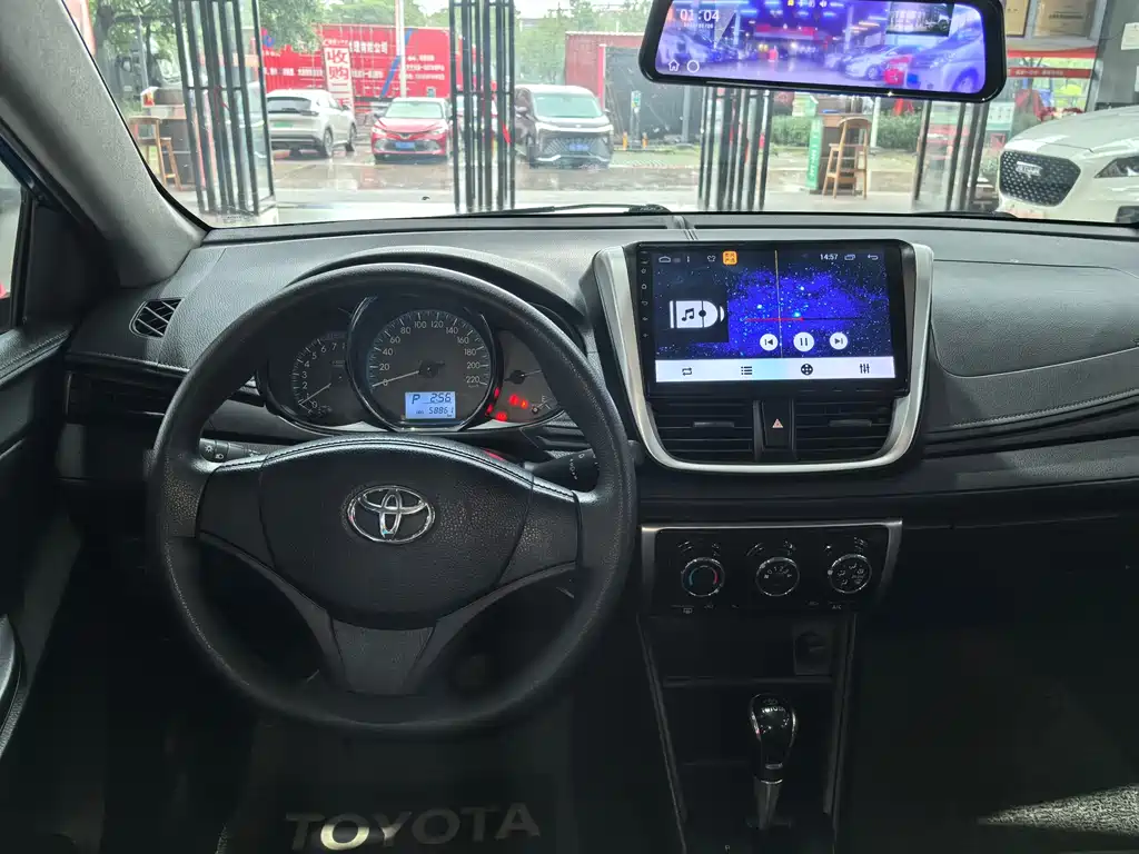 Toyota Vios FS — миниатюра 12