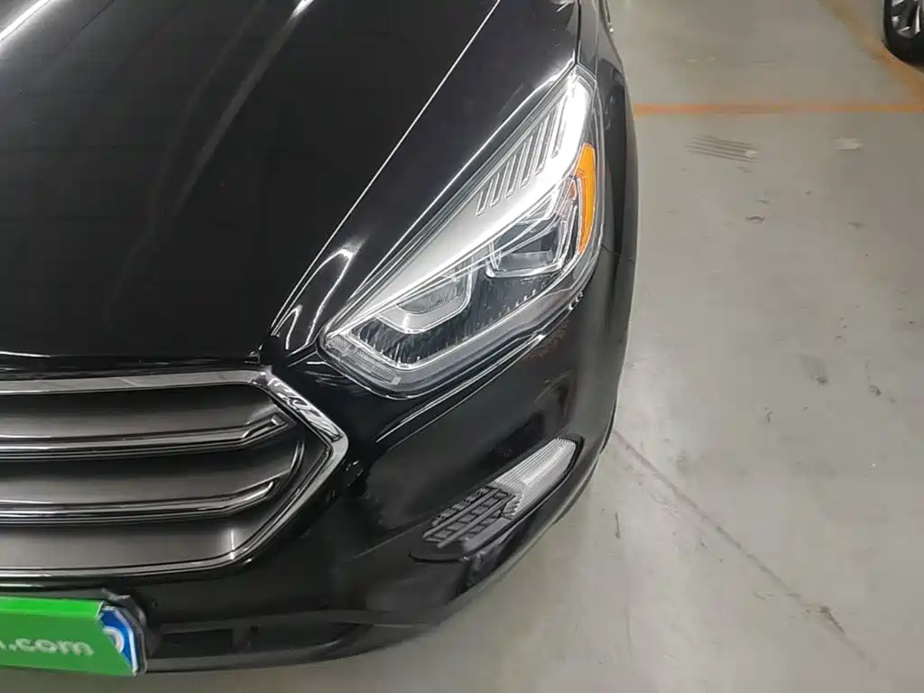 Ford Kuga — миниатюра 24
