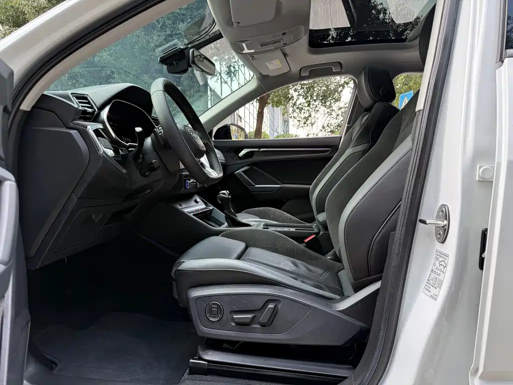 Audi Q3 Sportback — миниатюра 12