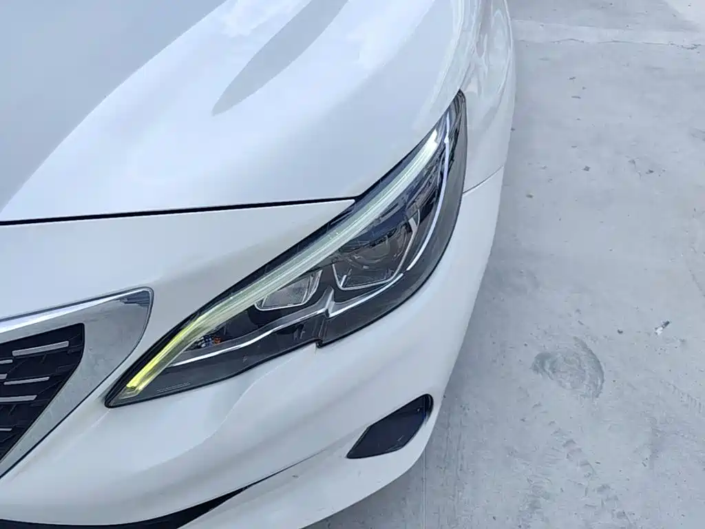 Peugeot 408 — миниатюра 24
