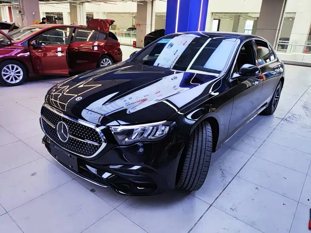 Mercedes-Benz E-Class 2024