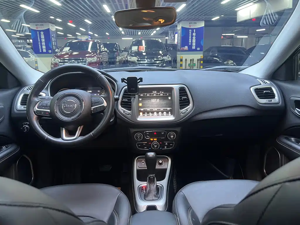 Jeep Compass — миниатюра 15