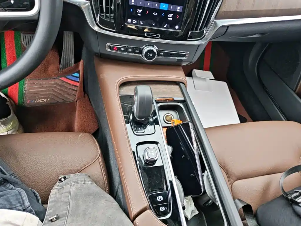 Volvo V90 — миниатюра 19