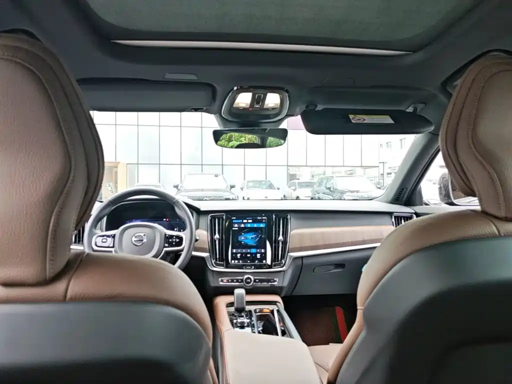 Volvo V90 — миниатюра 23