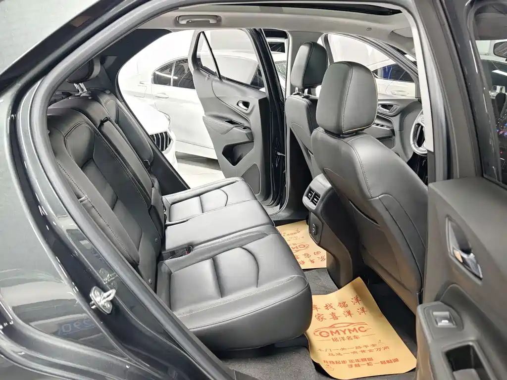Chevrolet Equinox — миниатюра 9