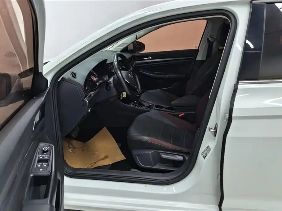 Volkswagen Bora 2020 1.5L AT Comfort