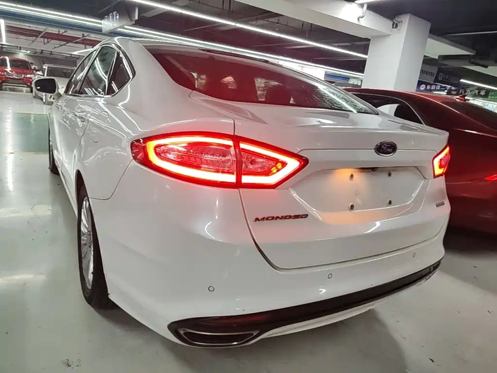 Ford Mondeo — миниатюра 5